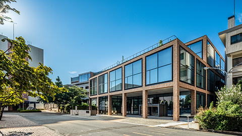 駒澤大学図書館 が「BE建築設備」2024年3月号 に掲載されました